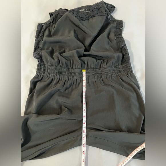 Express Women Size 12 Jumpsuit Black Sleeveless Lace Top Pockets Harem Pants - Picture 7 of 12